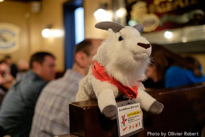 Watching geeks Watching geeks